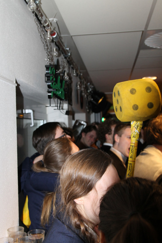 Constitutie borrel