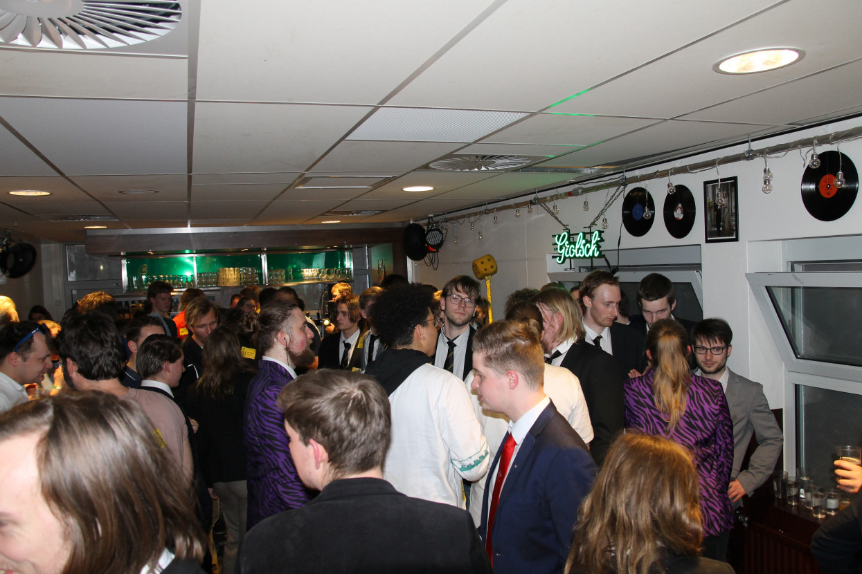 Constitutie borrel