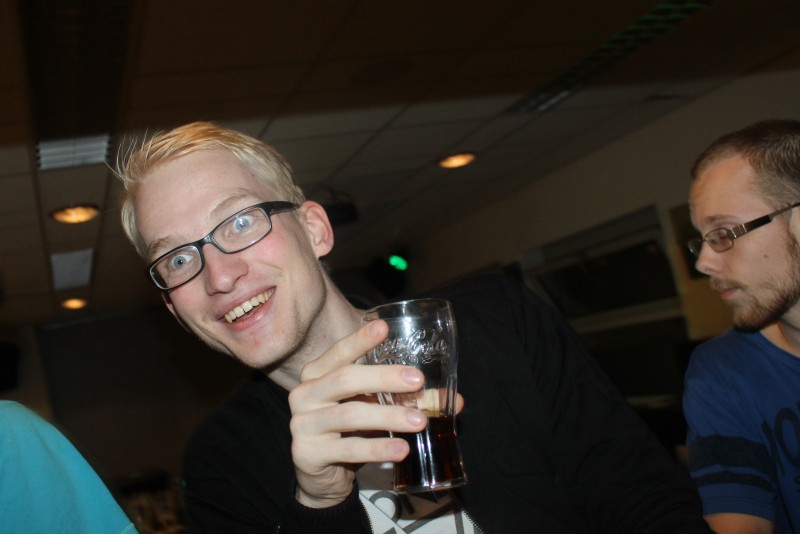 Ik-haal-liever-bier-dan-tentamens borrel