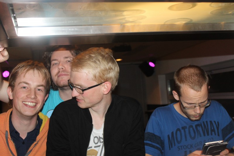 Ik-haal-liever-bier-dan-tentamens borrel