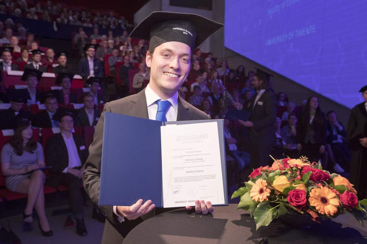 Bachelor Diploma-Uitreiking