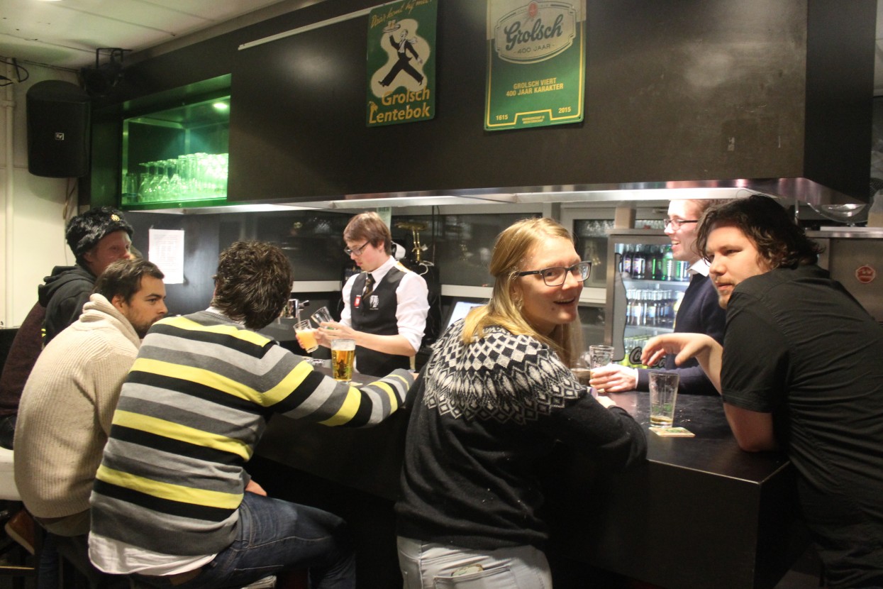 Dies avondeten en borrel