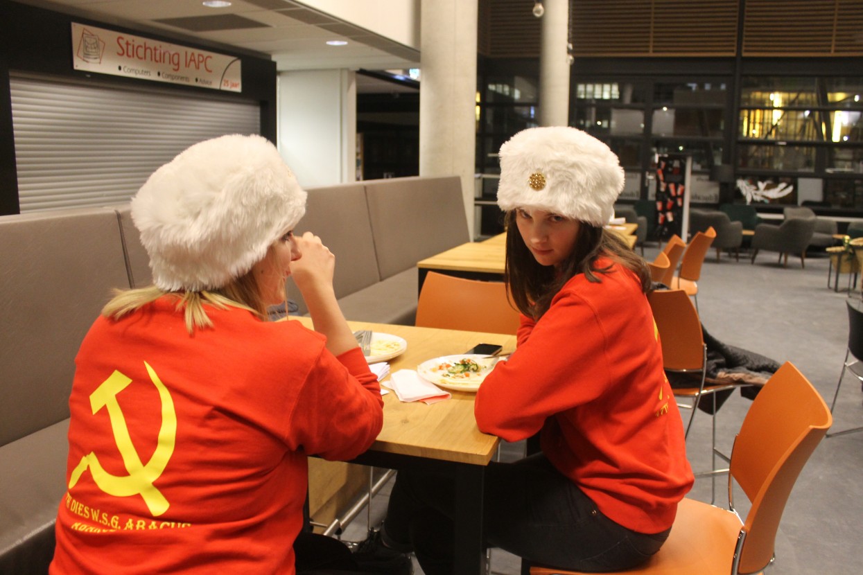 Dies avondeten en borrel