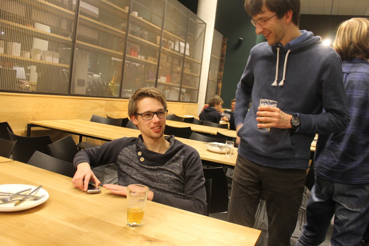 Dies avondeten en borrel