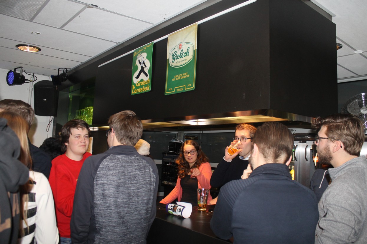Dies avondeten en borrel