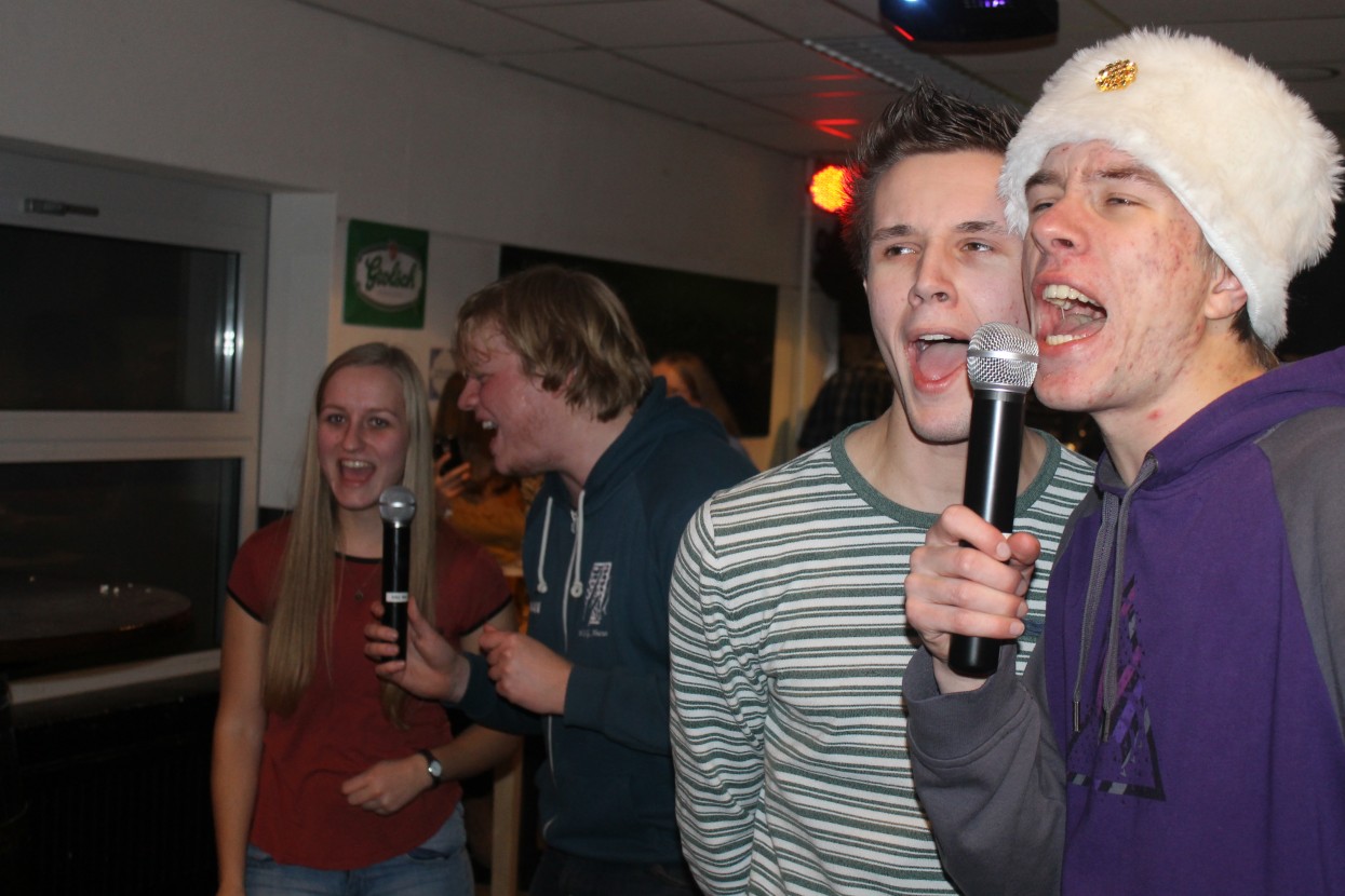 Dies avondeten en borrel