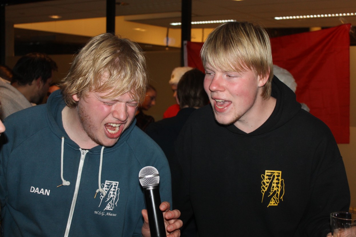 Dies avondeten en borrel
