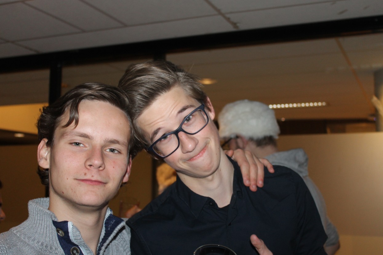Dies avondeten en borrel