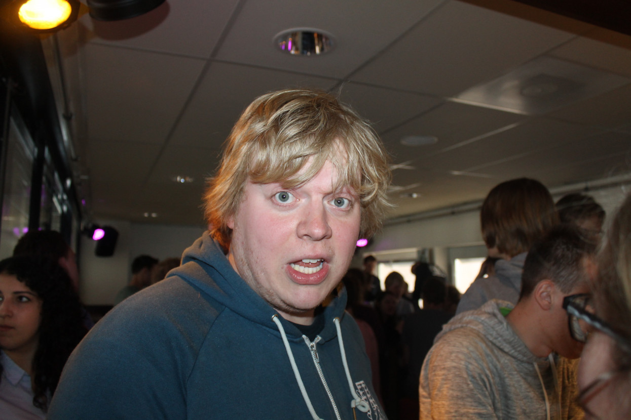 Kandidaat-bestuur bekendmakingsborrel