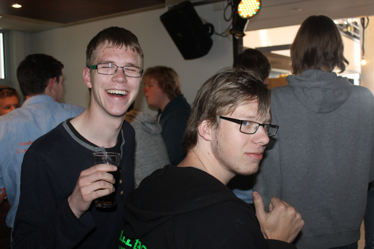 Kandidaat-bestuur bekendmakingsborrel