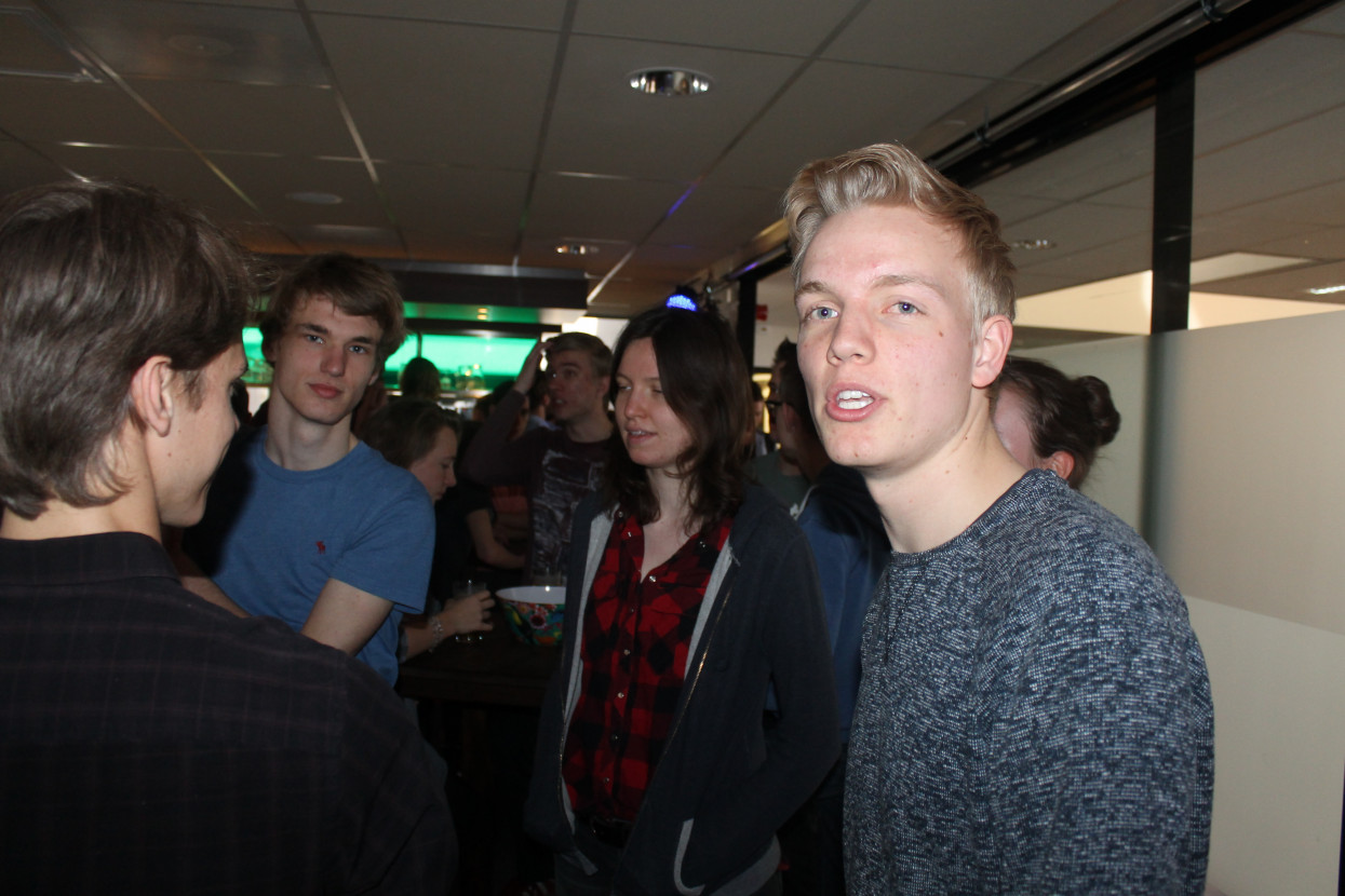 Kandidaat-bestuur bekendmakingsborrel