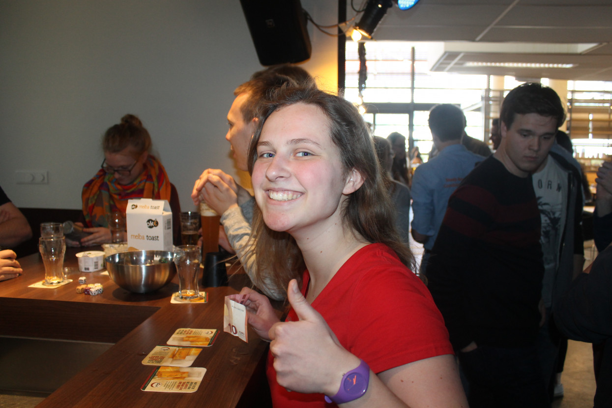 Kandidaat-bestuur bekendmakingsborrel