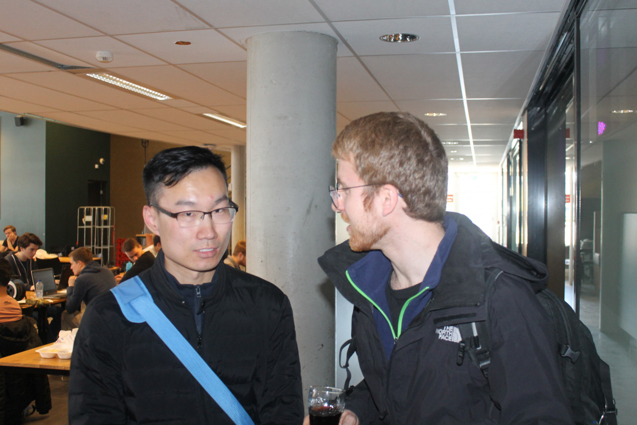 Kandidaat-bestuur bekendmakingsborrel