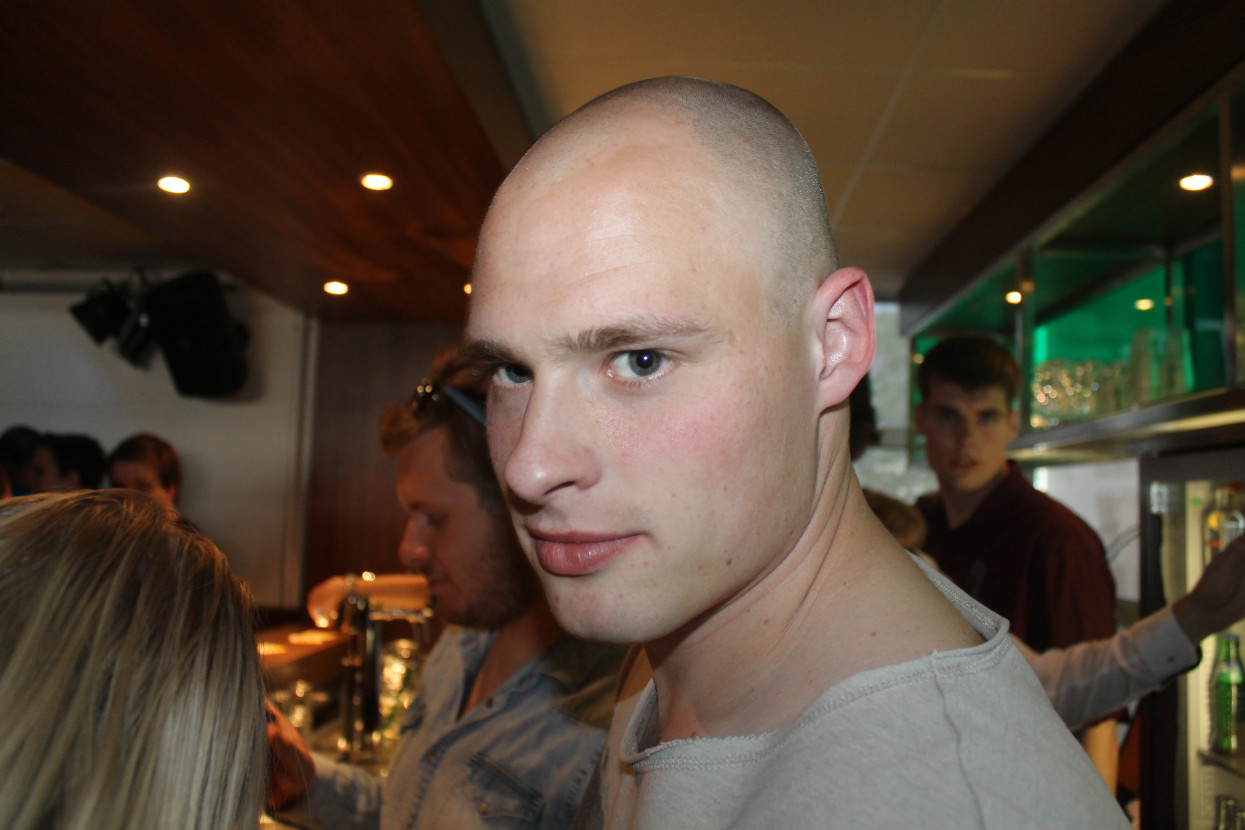 Kandidaat-bestuur bekendmakingsborrel