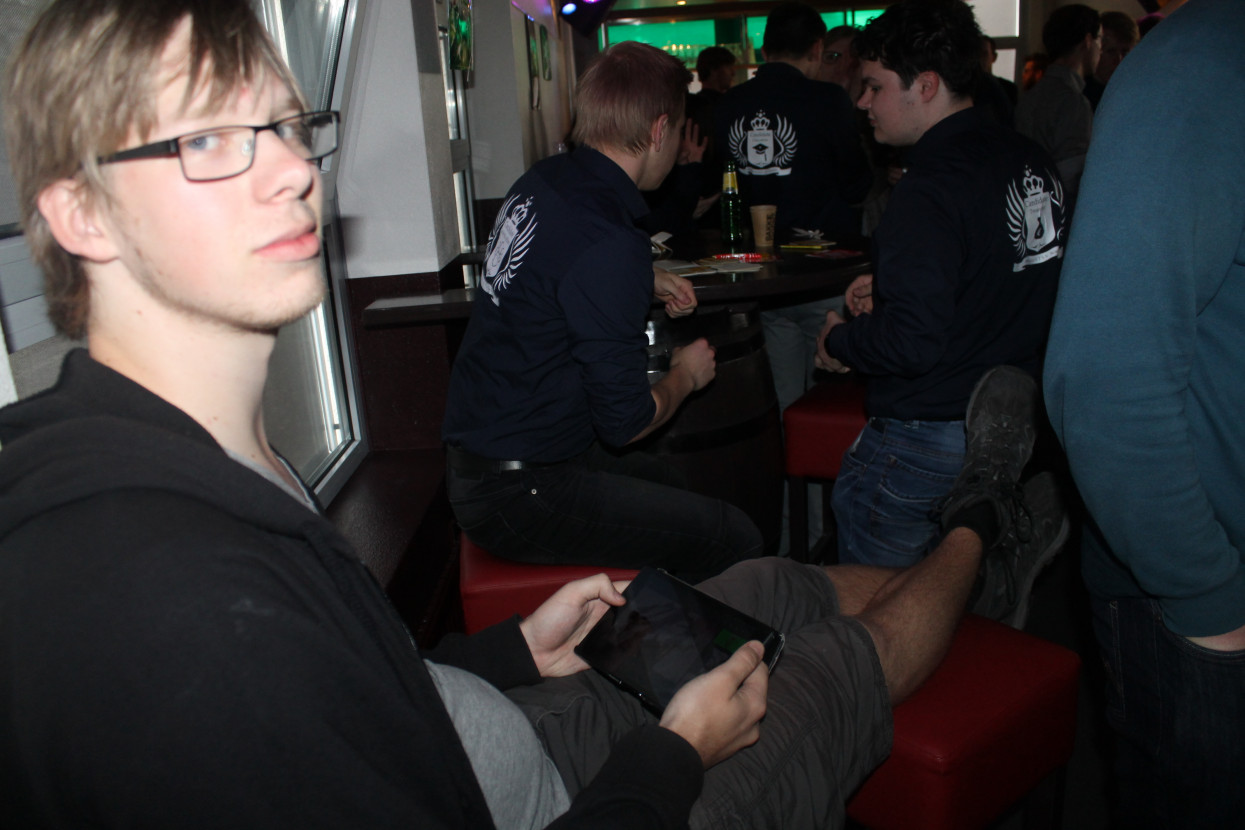 Kandidaat-bestuur bekendmakingsborrel