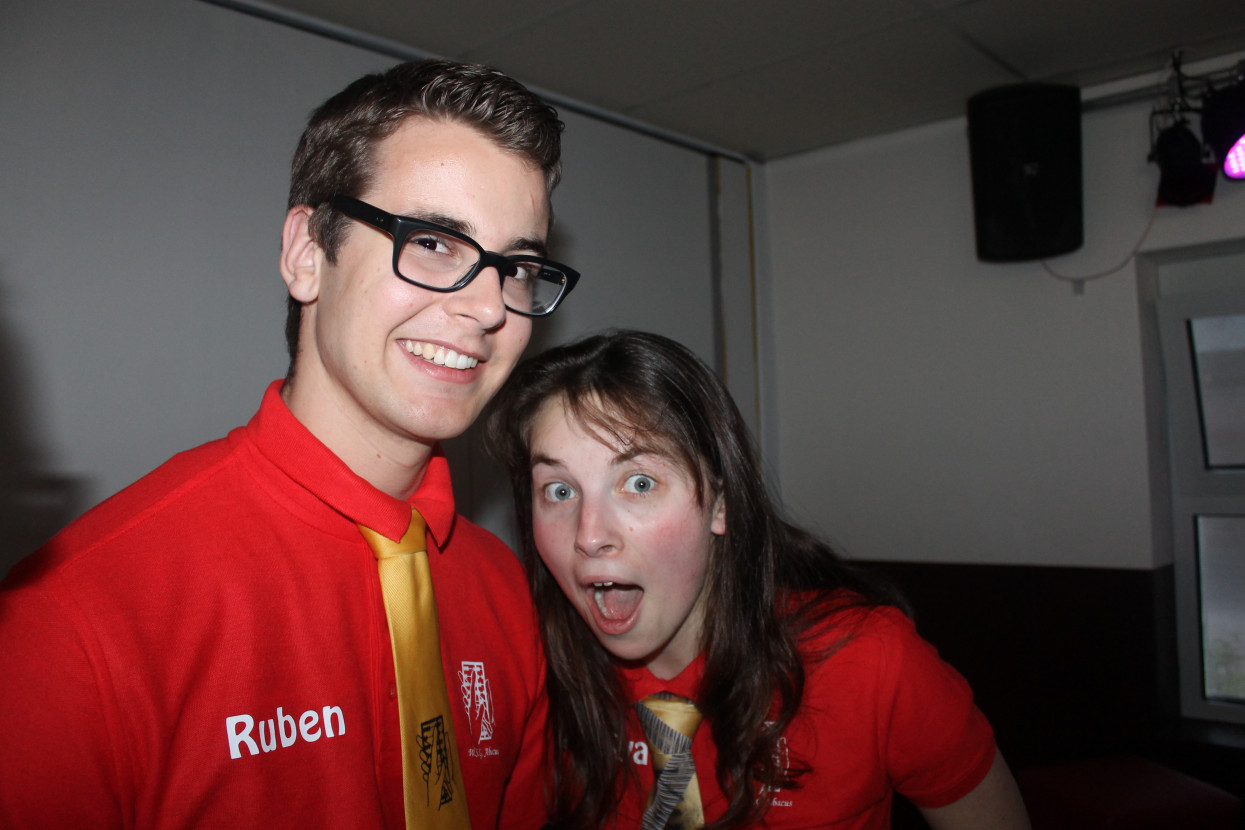 Kandidaat-bestuur bekendmakingsborrel
