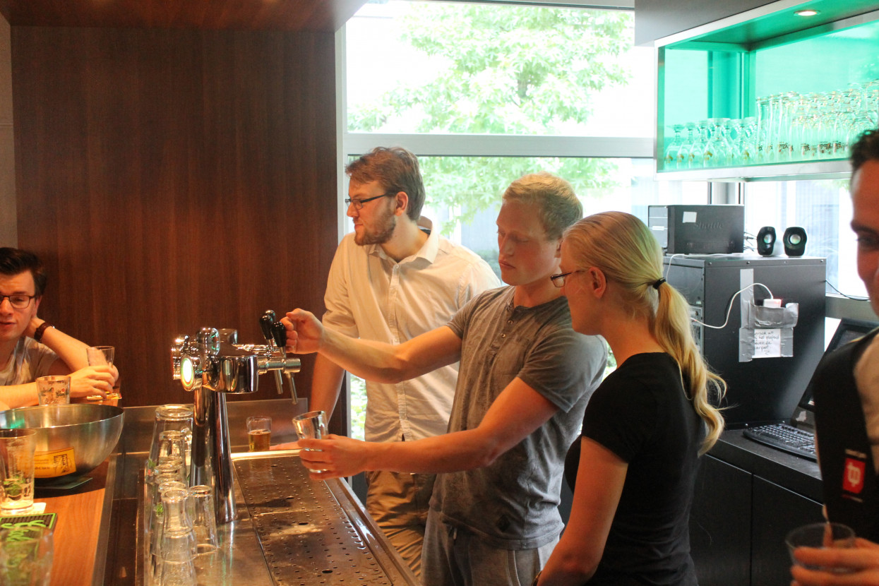 Uitzuipborrel