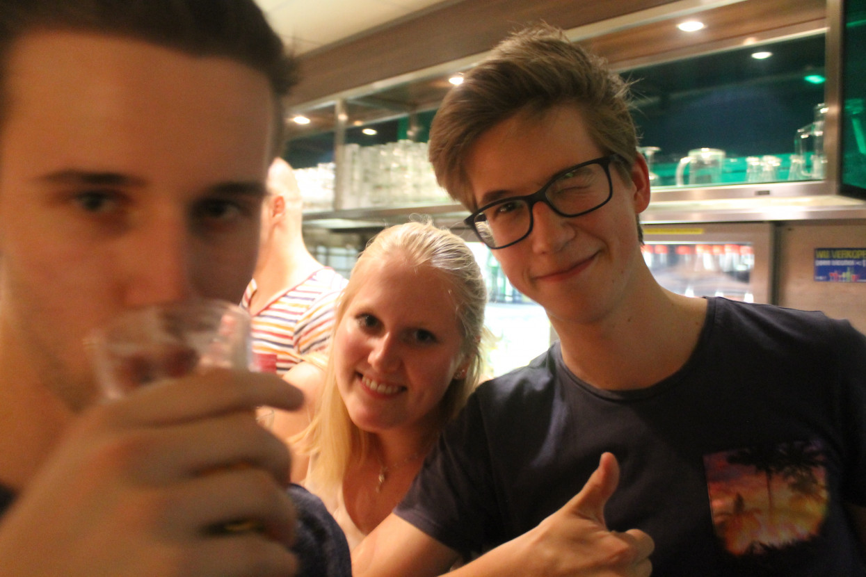 Uitzuipborrel