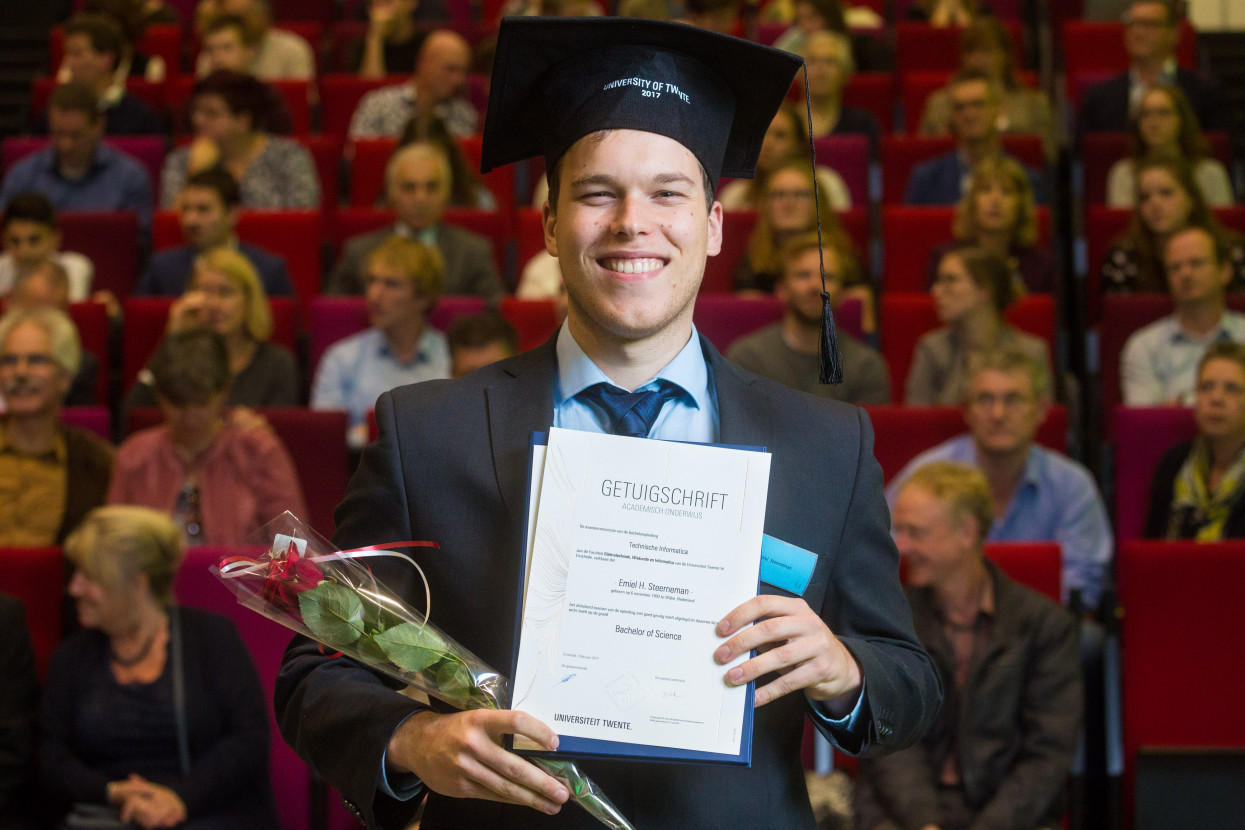 Bachelordiploma-uitreiking