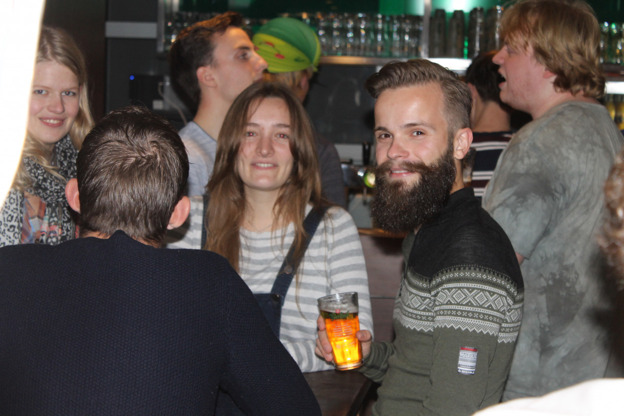 Sint Maarten borrel