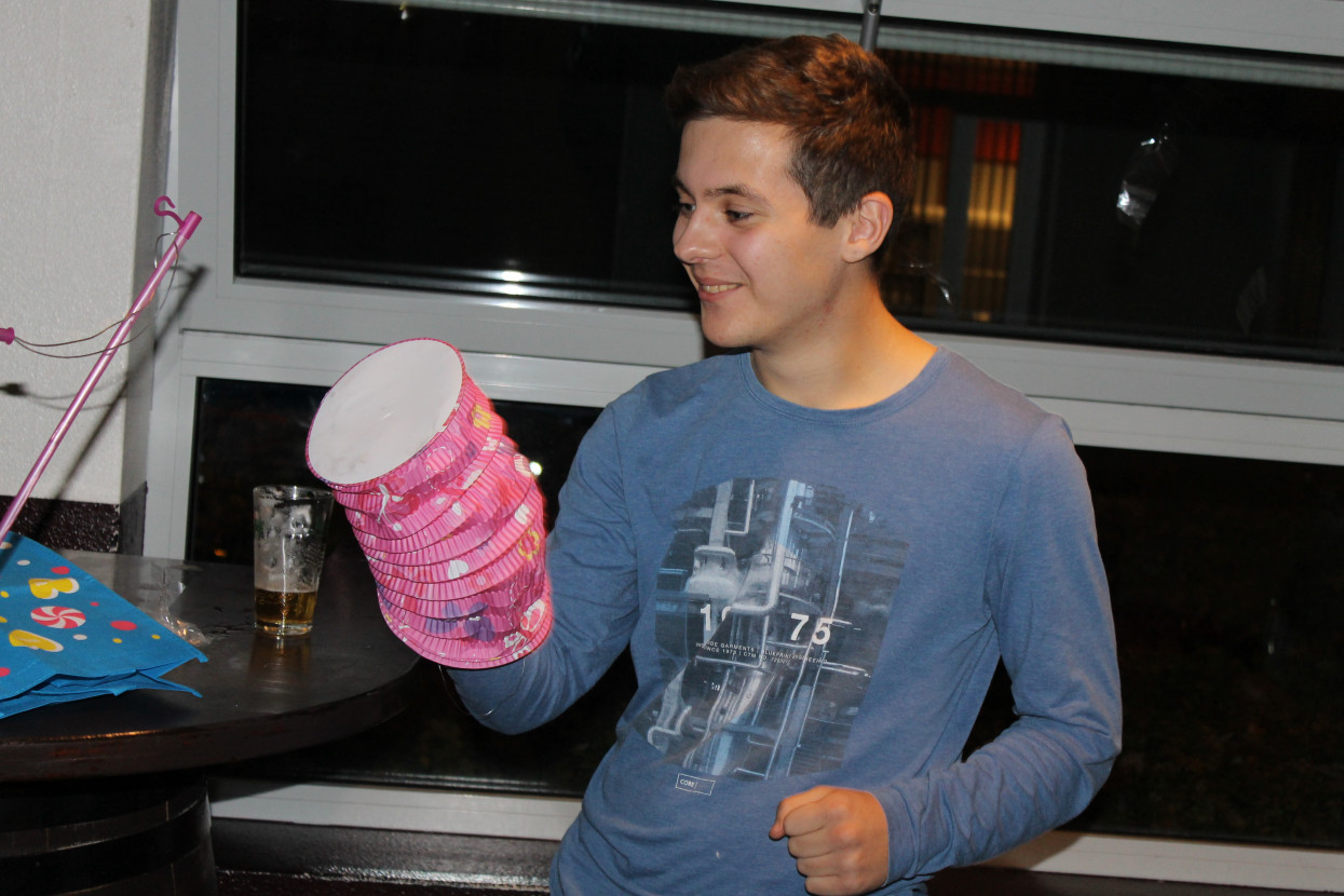 Sint Maarten borrel